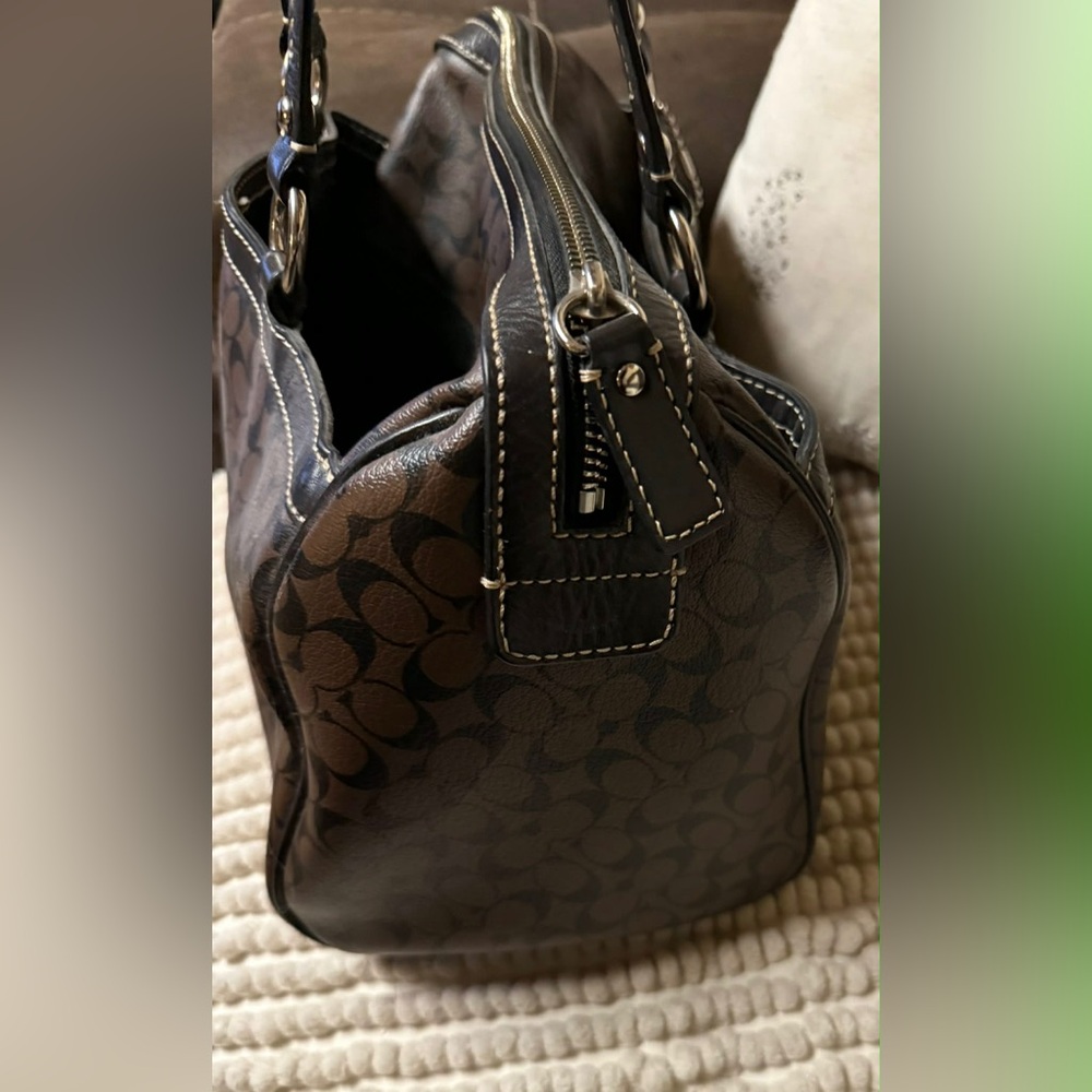 Coach Brown Signature Pattern Handbag - Picture 4 of 7